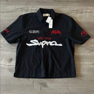 HOLLISTER | Men’s Boxy Toyota Supra Graphic Mechanic Shirt